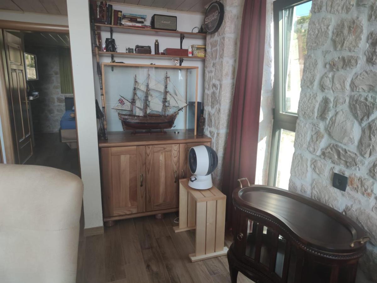 Stone Villa Uk - Dobra Voda Bar Eksteriør bilde