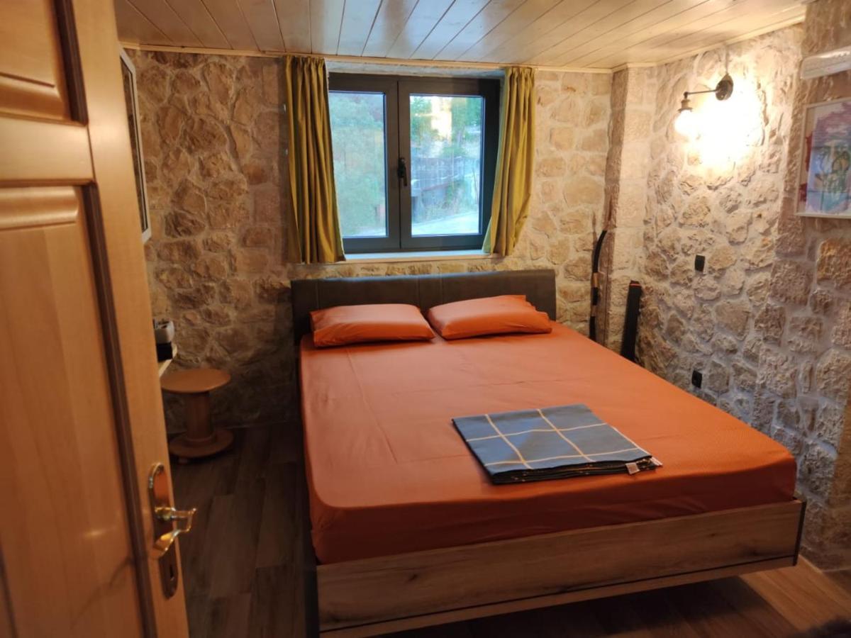 Stone Villa Uk - Dobra Voda Bar Eksteriør bilde