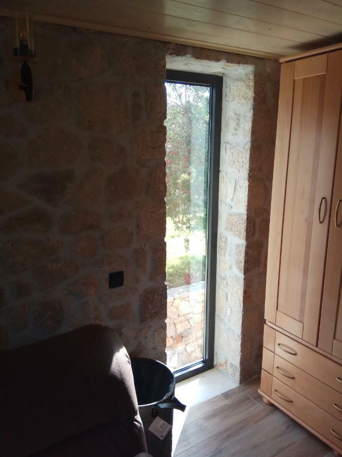 Stone Villa Uk - Dobra Voda Bar Eksteriør bilde